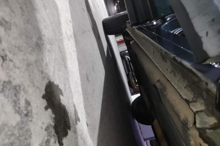 Used Lynk & Co 06 2023 Remix 1.5T Hero Right Side Sill
