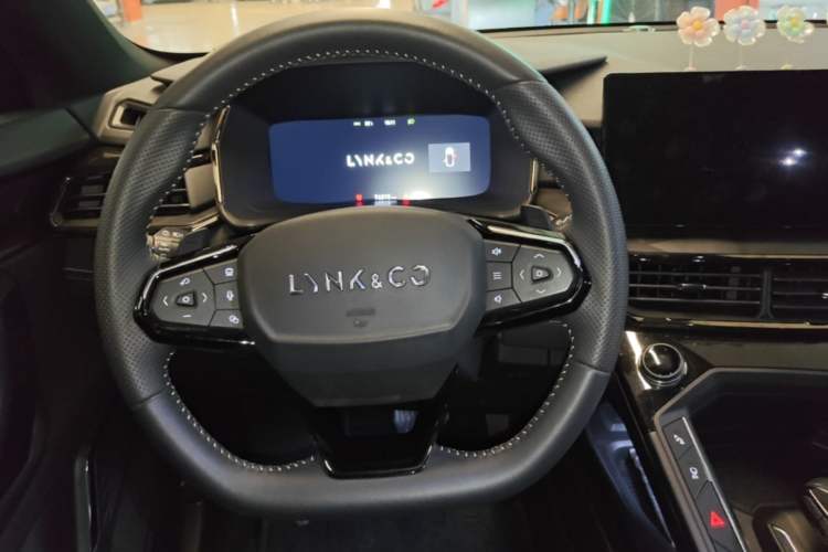 Used Lynk & Co 06 2023 Remix 1.5T Hero Steering Wheel
