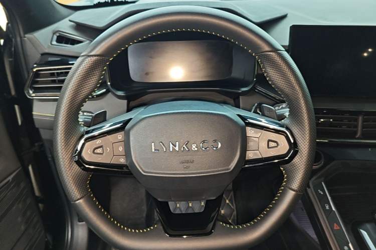 Used Lynk & Co 06 2023 Remix 1.5T Hero Steering Wheel