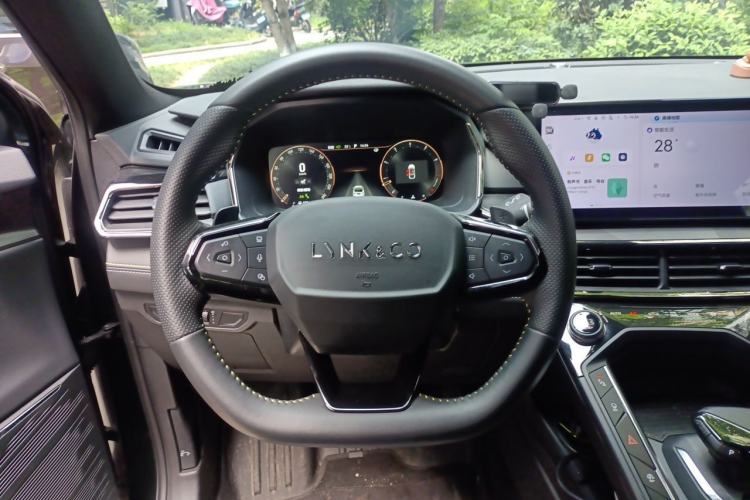Used Lynk & Co 06 2023 Remix 1.5T Hero Steering Wheel
