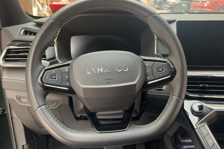 Used Lynk & Co 06 2023 Remix 1.5T Hero Steering Wheel