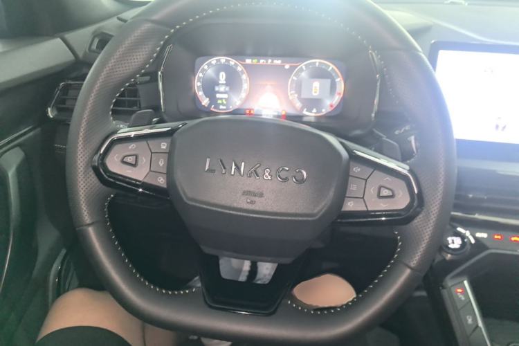 Used Lynk & Co 06 2023 Remix 1.5T Hero Steering Wheel
