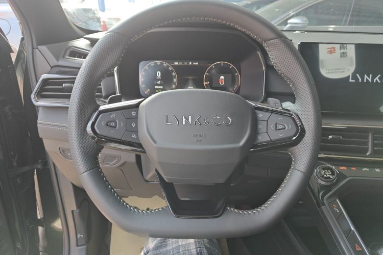 Used Lynk & Co 06 2023 Remix 1.5T Hero Steering Wheel