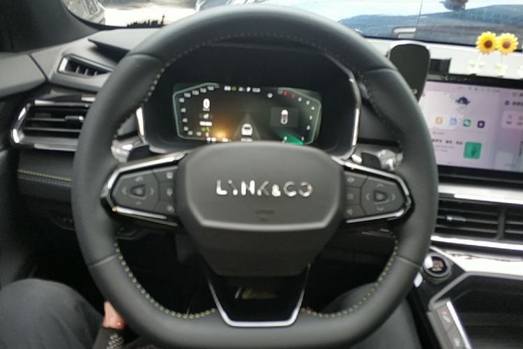 Used Lynk & Co 06 2023 Remix 1.5T Hero Steering Wheel