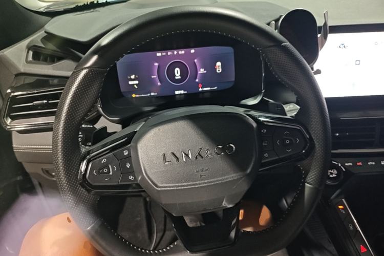 Used Lynk & Co 06 2023 Remix 1.5T Hero Steering Wheel
