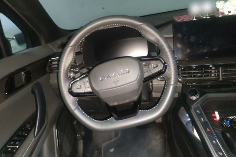 Used Lynk & Co 06 2023 Remix 1.5T Hero Steering Wheel