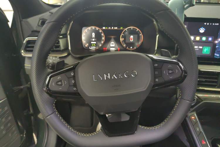 Used Lynk & Co 06 2023 Remix 1.5T Hero Steering Wheel