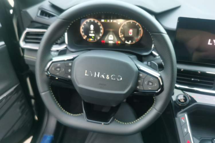 Used Lynk & Co 06 2023 Remix 1.5T Hero Steering Wheel