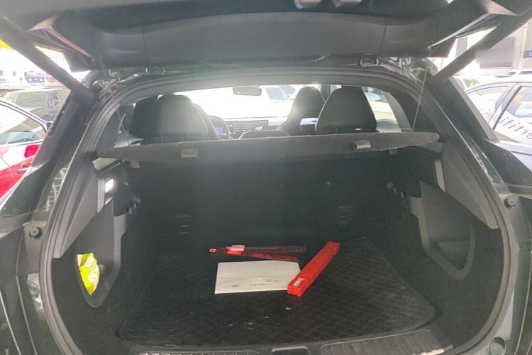 Used Lynk & Co 06 2023 Remix 1.5T Hero Trunk
