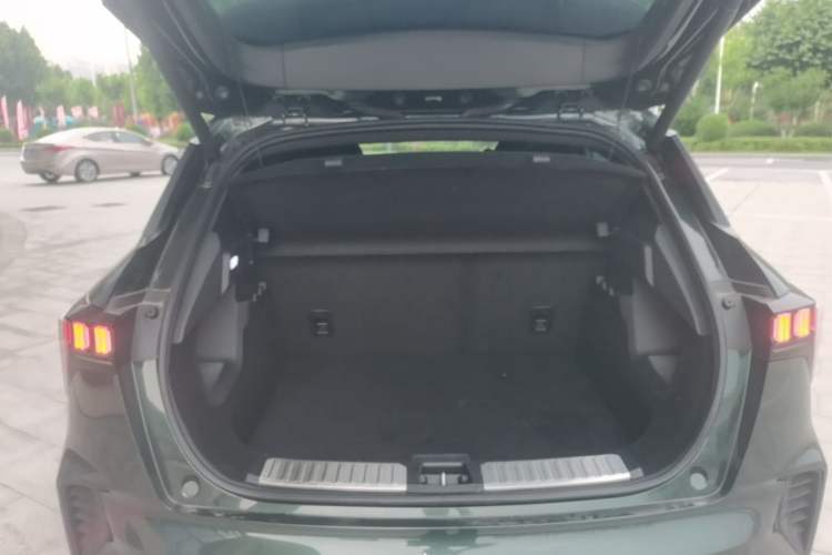 Used Lynk & Co 06 2023 Remix 1.5T Hero Trunk
