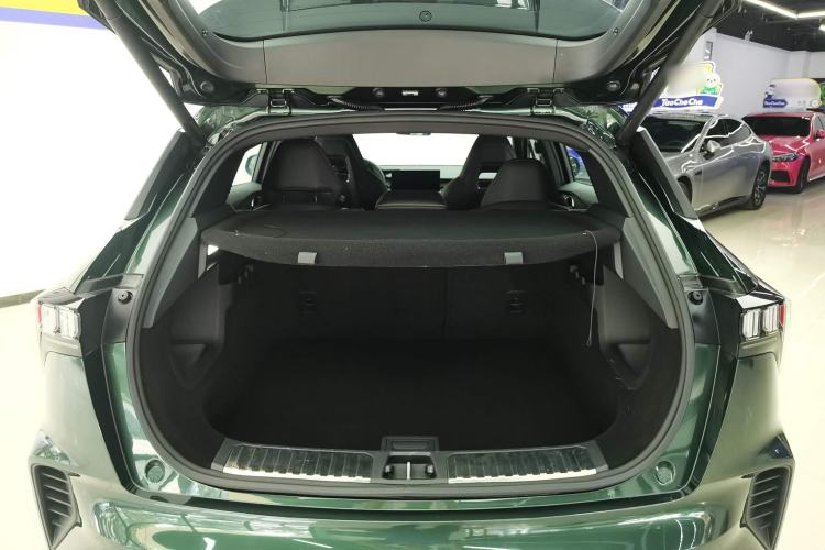 Used Lynk & Co 06 2023 Remix 1.5T Hero Trunk