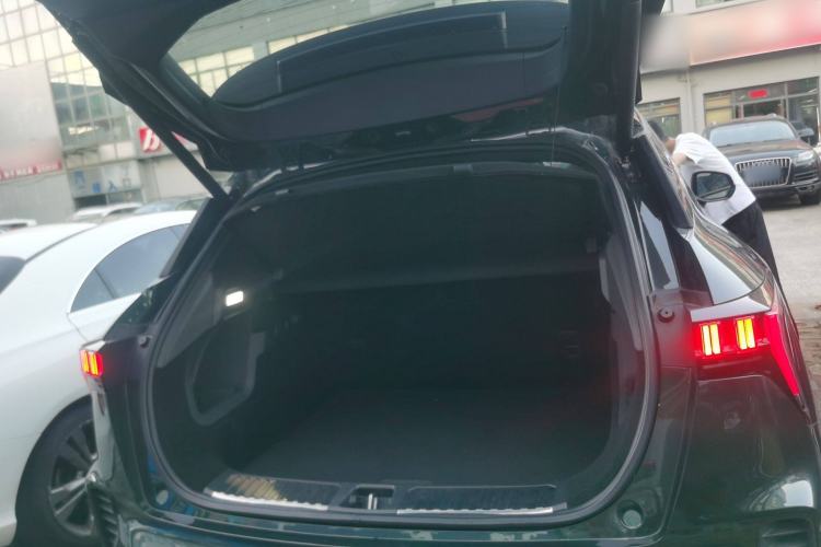 Used Lynk & Co 06 2023 Remix 1.5T Hero Trunk