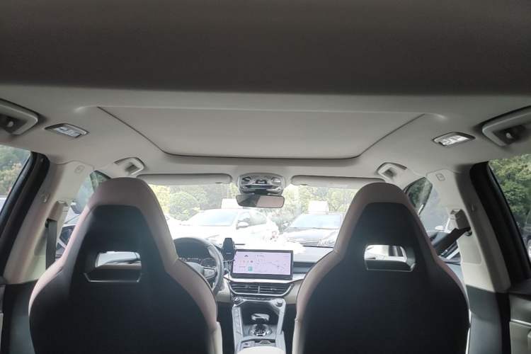 Used Lynk & Co 06 2023 Remix 1.5T Shero Headliner