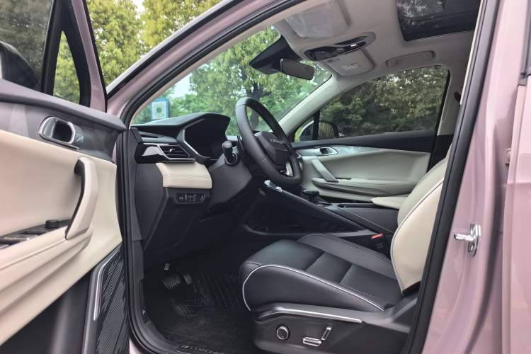 Used Lynk & Co 06 2023 Remix 1.5T Shero Interior 1
