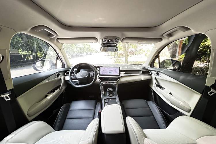 Used Lynk & Co 06 2023 Remix 1.5T Shero Interior 1