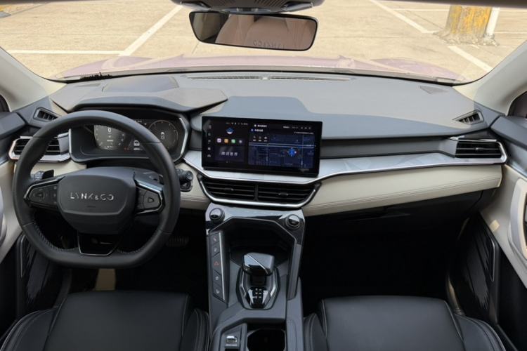 Used Lynk & Co 06 2023 Remix 1.5T Shero Interior 10