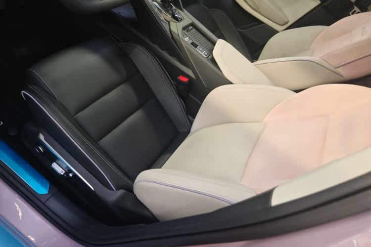 Used Lynk & Co 06 2023 Remix 1.5T Shero Interior 2