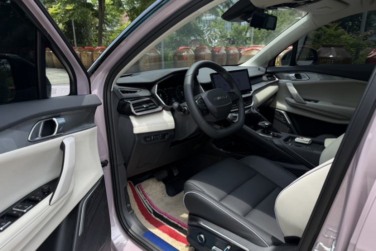 Used Lynk & Co 06 2023 Remix 1.5T Shero Interior 2
