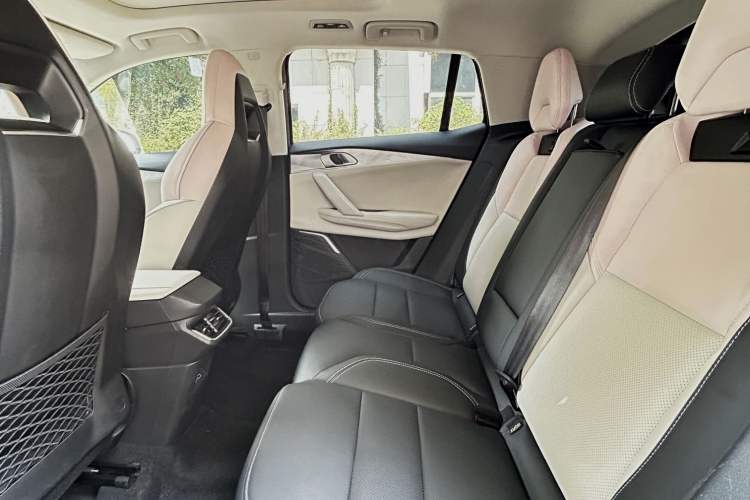 Used Lynk & Co 06 2023 Remix 1.5T Shero Interior 2