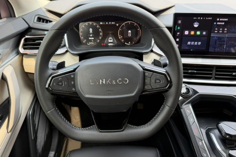 Used Lynk & Co 06 2023 Remix 1.5T Shero Interior 4