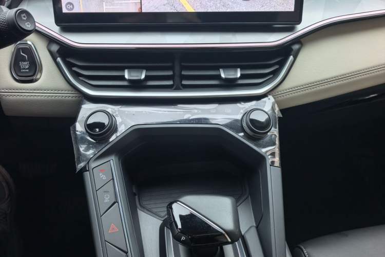 Used Lynk & Co 06 2023 Remix 1.5T Shero Interior 4