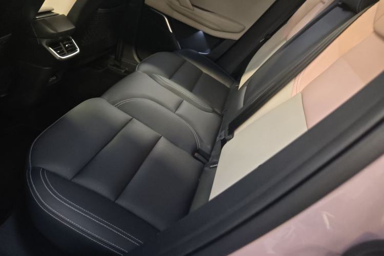 Used Lynk & Co 06 2023 Remix 1.5T Shero Interior 4