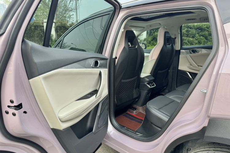 Used Lynk & Co 06 2023 Remix 1.5T Shero Interior 4