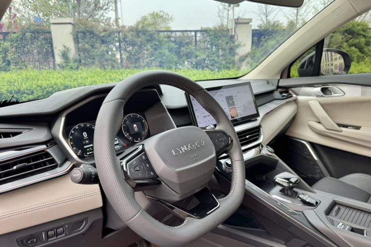 Used Lynk & Co 06 2023 Remix 1.5T Shero Interior 6