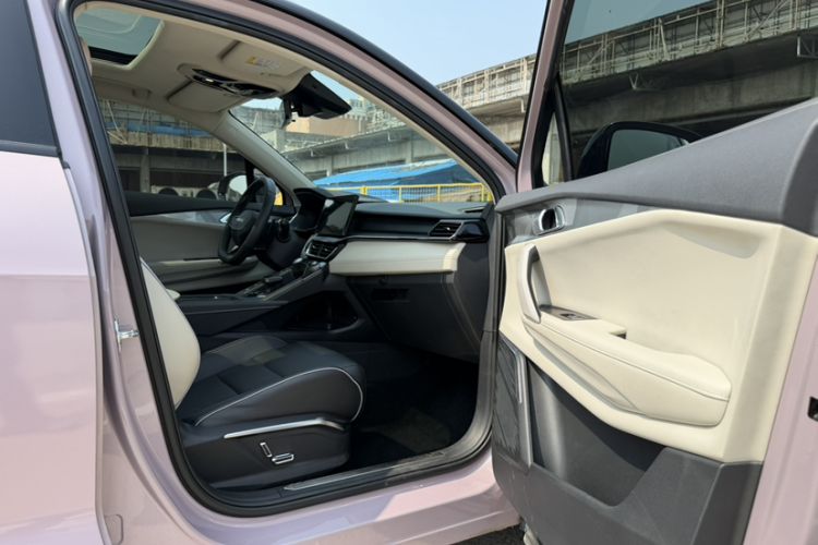 Used Lynk & Co 06 2023 Remix 1.5T Shero Interior 9
