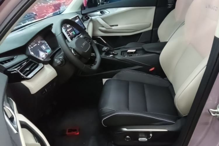 Used Lynk & Co 06 2023 Remix 1.5T Shero Left Front Seat