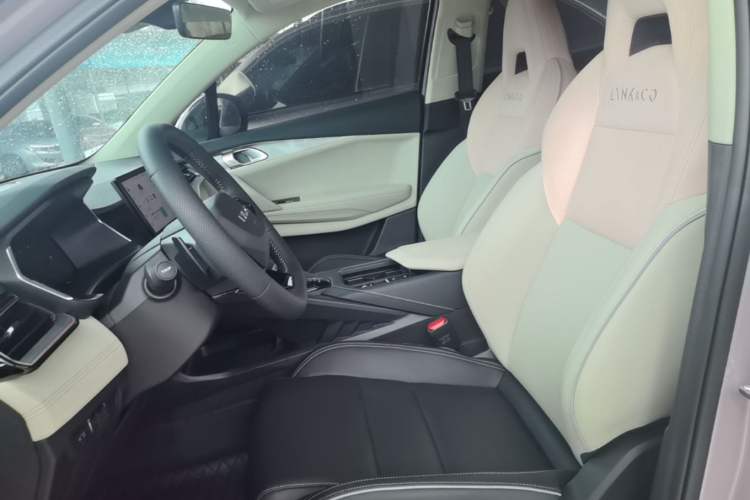 Used Lynk & Co 06 2023 Remix 1.5T Shero Left Front Seat