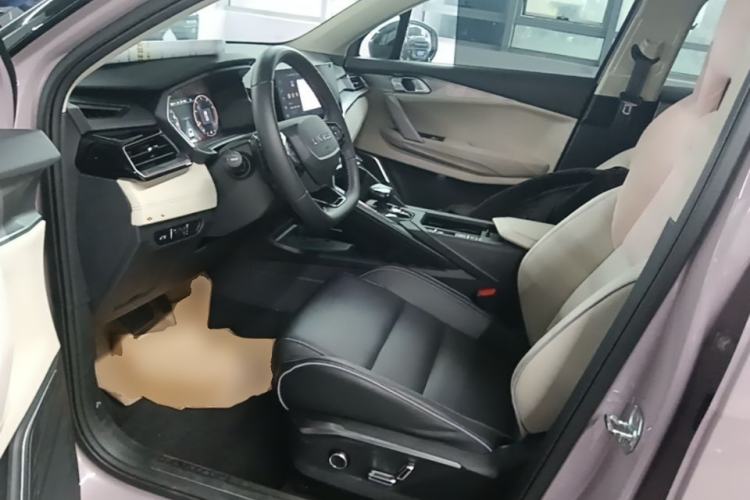 Used Lynk & Co 06 2023 Remix 1.5T Shero Left Front Seat