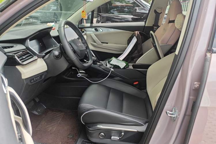 Used Lynk & Co 06 2023 Remix 1.5T Shero Left Front Seat