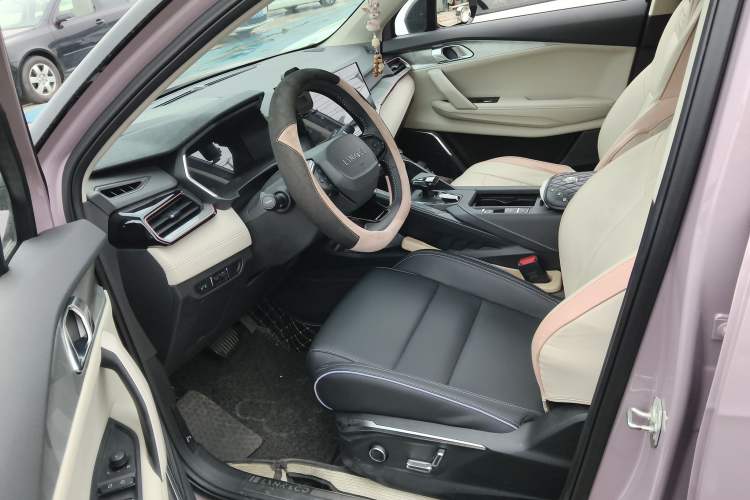 Used Lynk & Co 06 2023 Remix 1.5T Shero Left Front Seat