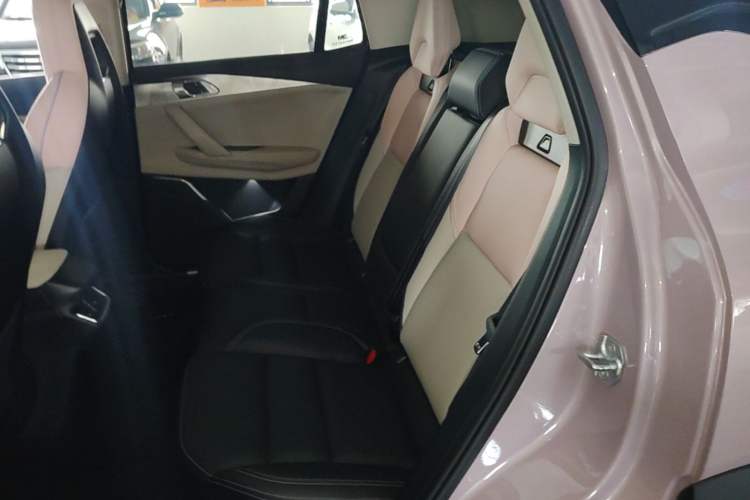 Used Lynk & Co 06 2023 Remix 1.5T Shero Left Rear Seat