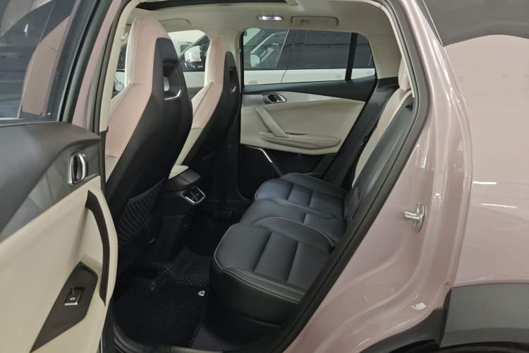 Used Lynk & Co 06 2023 Remix 1.5T Shero Left Rear Seat