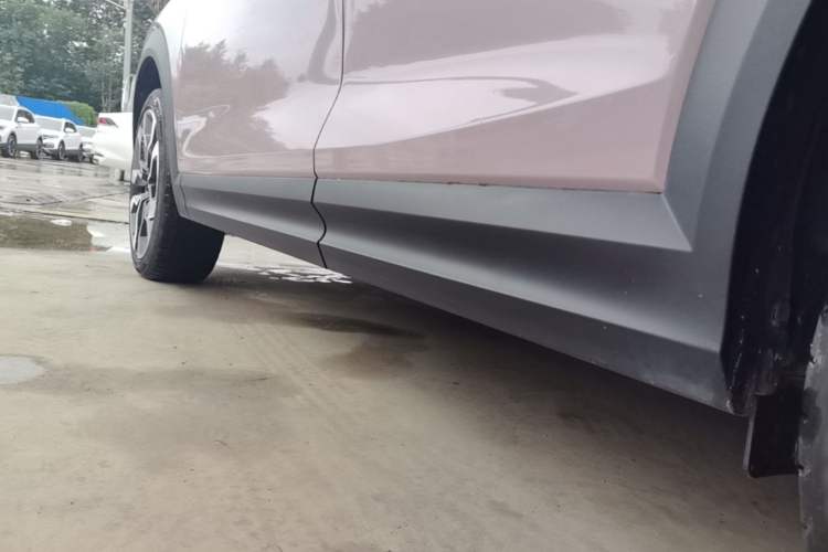 Used Lynk & Co 06 2023 Remix 1.5T Shero Left Side Sill