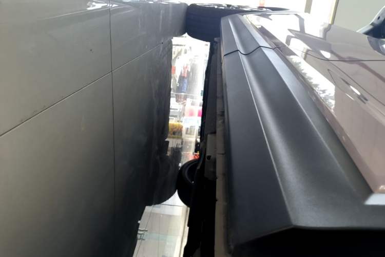 Used Lynk & Co 06 2023 Remix 1.5T Shero Left Side Sill