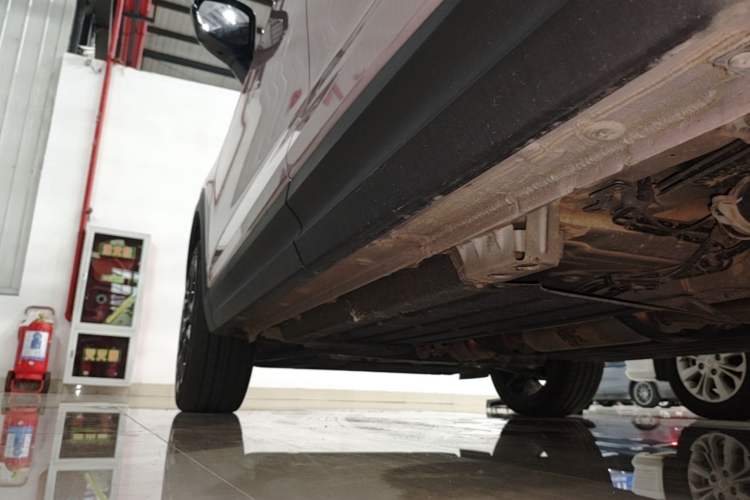 Used Lynk & Co 06 2023 Remix 1.5T Shero Left Side Sill