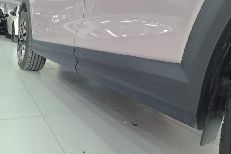 Used Lynk & Co 06 2023 Remix 1.5T Shero Left Side Sill