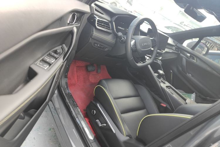 Used Lynk & Co 06 2023 Remix 1.5T Hero Driver Seat