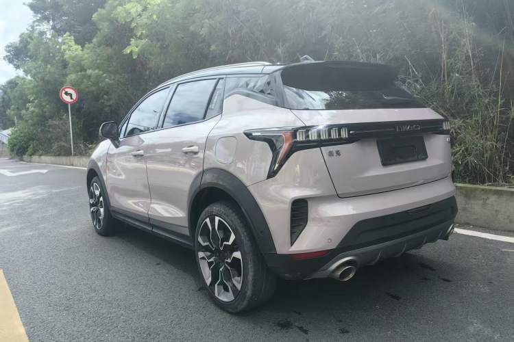 Used Lynk & Co 06 2023 Remix 1.5T Shero Exterior 4