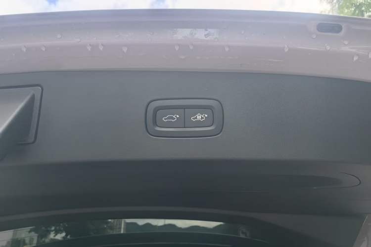 Used Lynk & Co 06 2023 Remix 1.5T Shero Interior 10