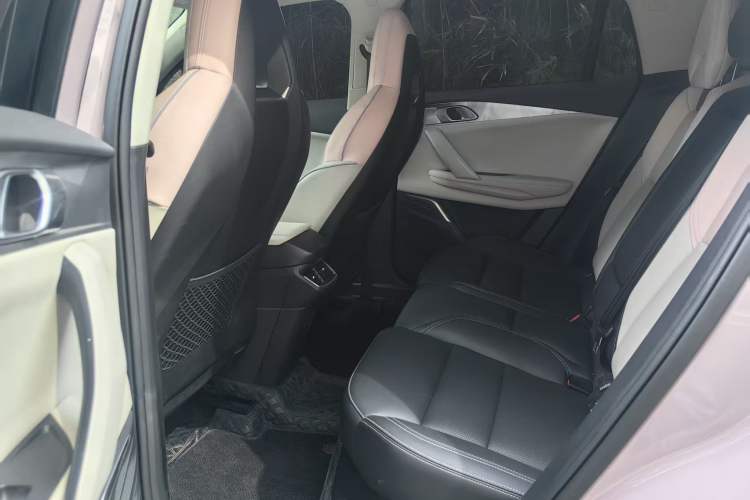 Used Lynk & Co 06 2023 Remix 1.5T Shero Interior 3