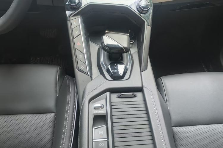 Used Lynk & Co 06 2023 Remix 1.5T Shero Interior 7