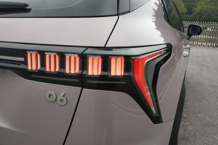 Used Lynk & Co 06 2023 Remix 1.5T Shero Exterior 8