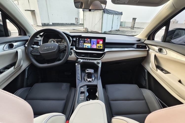 Used Lynk & Co 06 2023 Remix 1.5T Shero Interior 1