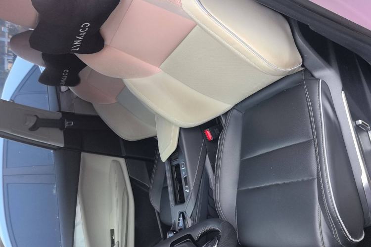 Used Lynk & Co 06 2023 Remix 1.5T Shero Interior 1