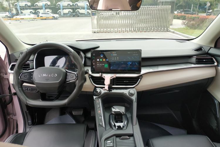 Used Lynk & Co 06 2023 Remix 1.5T Shero Interior 2