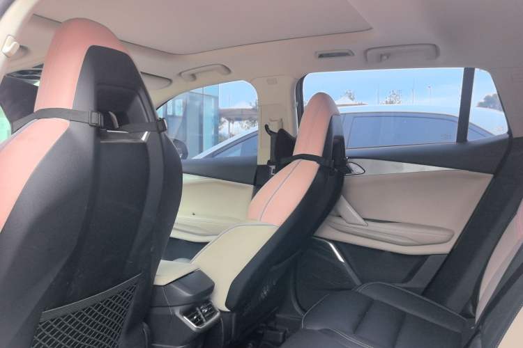 Used Lynk & Co 06 2023 Remix 1.5T Shero Interior 3